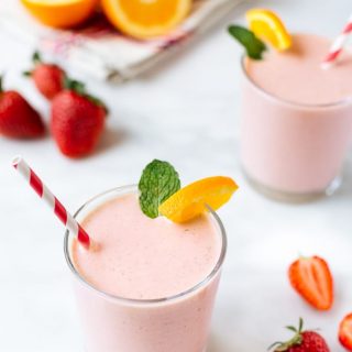 strawberry banana yogurt smoothies recipe