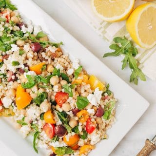 Mediterraner Couscous-Salat mit Perlen