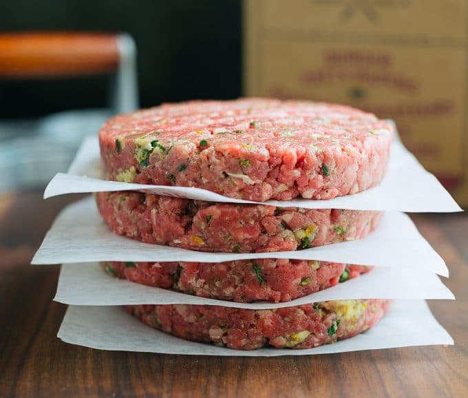 Gourmet Burger Recipe: Mojo Beef Burgers with Tequila-Lime ...