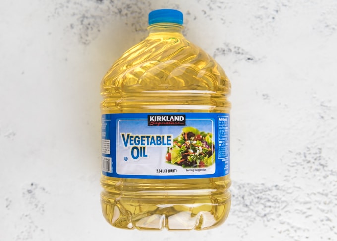 jug of kirkland vegetable oil