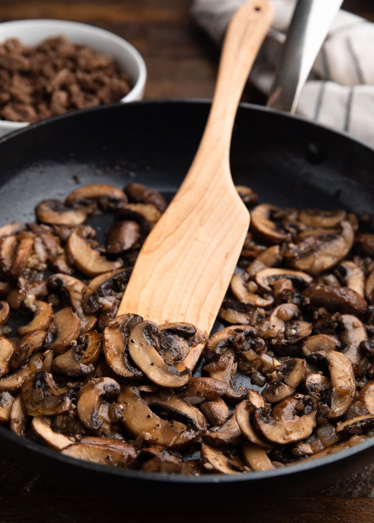 One-pan Beef Stroganoff - Closet Cooking