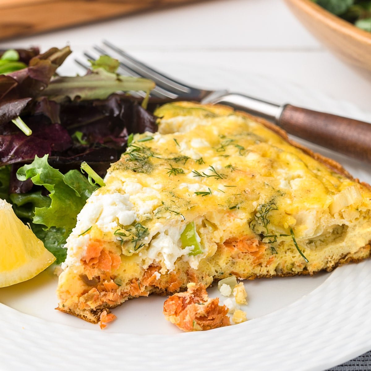 https://stripedspatula.com/wp-content/uploads/2023/03/smoked-salmon-frittata-20.jpg